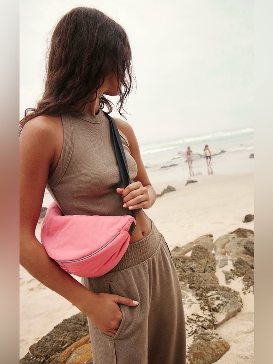 Free People Handbags - NWT Free People Bulls Eye Sling Bag